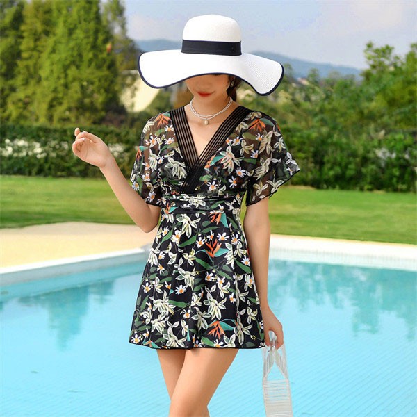 【韓国ins大人気】ワンピース水着 ぽっちゃり 水着 レディース 服みたいな水着 母親 大きいサイズ 韓国 半袖 痩せ見え 体型カバー ぽっちゃり水着 温泉 ビーチ プール 海 水泳 セクシー オトナ