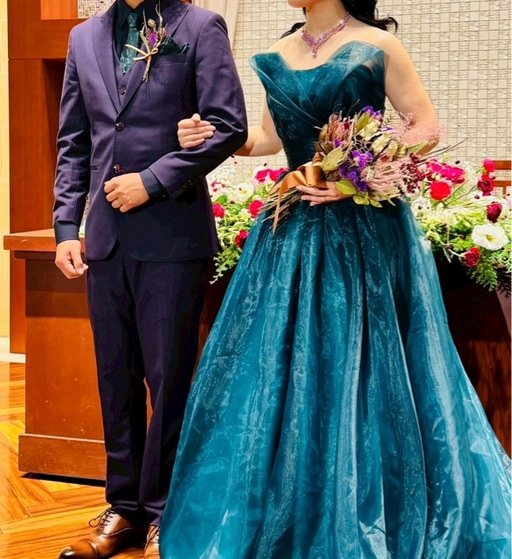 実例写真！新郎衣装 タキシード ジャケット ベストパンツの3点セット パープル 色直し　ブラックのボタン