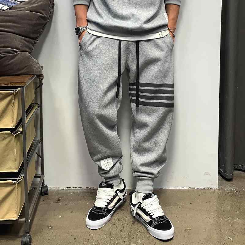 秋冬 コーデ メンズ 服 シンプル ファッション オシャレ 大人 かっこいい 大きいサイズ ストリート 紳士服 ニット スウェット パンツ ストレッチ ウエスト アンクル ストライプ パンツ