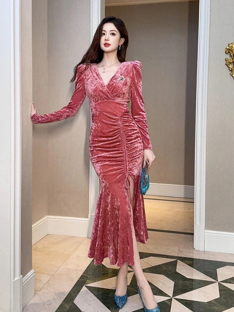 NEW 2026! 1～3日出荷 マーメイド パーティー 結婚式 ベルベット 2026秋冬新品 同窓会 二次会 卒業式 披露宴 スリット ドレス 人 シワ ウェディング 演奏会 キャバ 巾着 vネック