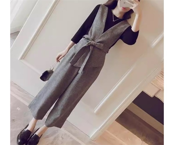 上下セット 三点セット スリーピース レディース トップス パンツ プルオーバー ベスト セットアップ ワイドパンツ クロップド丈 袖なし ノースリーブ 7分袖 Vネック ラウンドネック フェミニン