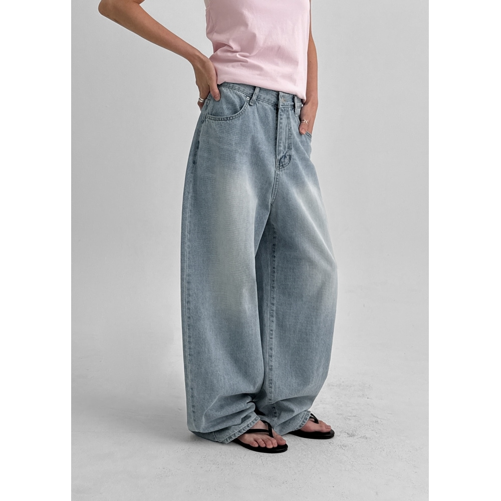ブラックアップベルフェルウォッシングワイドバルーンデニムパンツ 7,166円