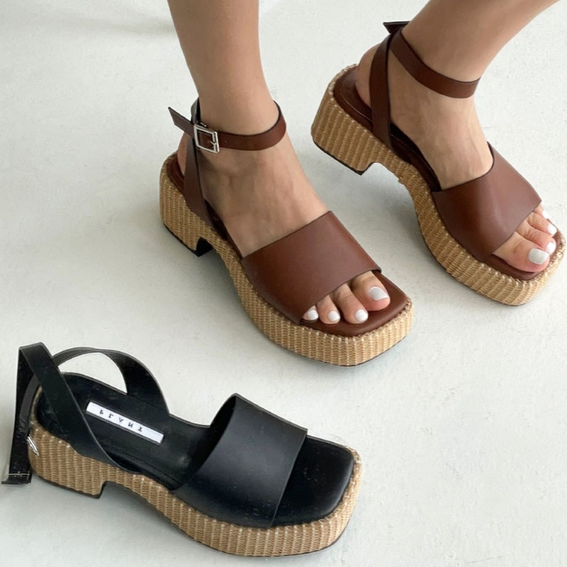 2color 安定感のあるアンクル．足首ストラップ付き モダン,ベーシックな雰囲気の 無地 ラタンソール オープントゥ．スクエアトゥ デイリー プラットフォームサンダル 5,382円