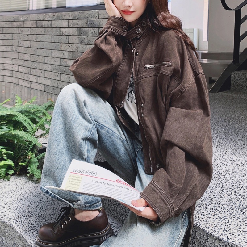 ブラウンのマイラールのレトロスタイルの女性用モーターサイクルショートジャケット2025年秋の新作スタイルクールでスタイリッシュなワークウェアジャケット