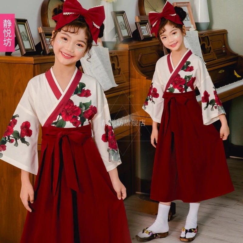 新年の子供服の赤い魔女の衣装着物スーツ長袖中国の要素魔女のレトロな女の子のドレス