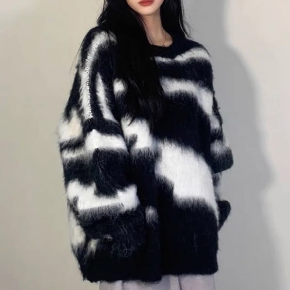 レディース トップス ニット セーター プルオーバー 長袖 ラウンドネック オーバーサイズ ストリート かわいい 大人可愛い きれいめ シンプル カジュアル 上品 おしゃれ かっこいい レトロ