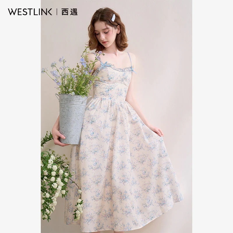 【急速出荷!】フレンチスタイル フラワープリントワンピース 2025年春夏新作 ストラップ リゾート着用 Aライン ウエストシェイプ ロングワンピース ワンピース ワンピース レディース ロングワンピ