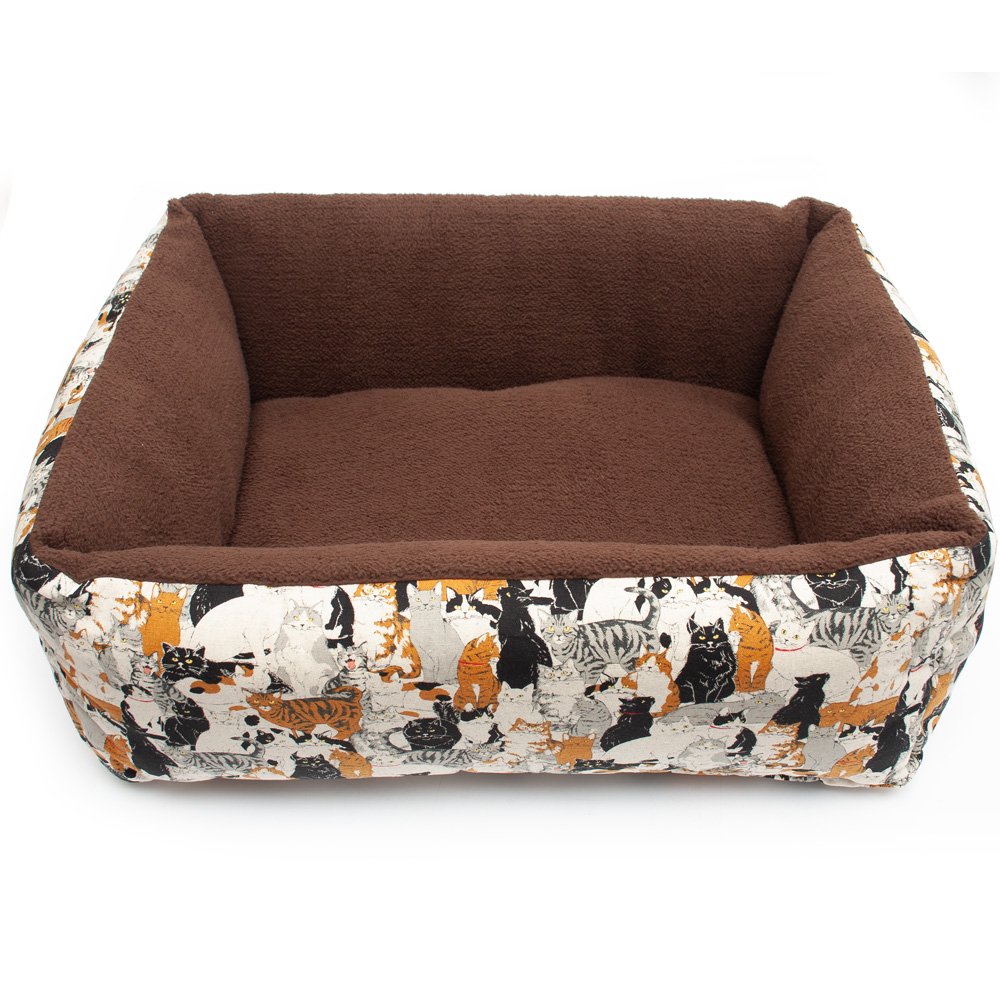 ふんわりあたたか　にゃんこのソファー　猫＆猫柄　ハンドメイド　ＣＲＣ30―55―15―15―00