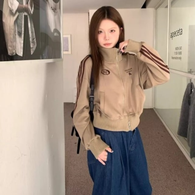 サイドラインジャケット ジャージトップス クロップ丈ジャージ ダブルジップ ライン袖 ロゴマーク 大人可愛い 韓国 オルチャン 人気 トレンド 新作 20代 30代 40代 きれいめ レトロ 6,003円