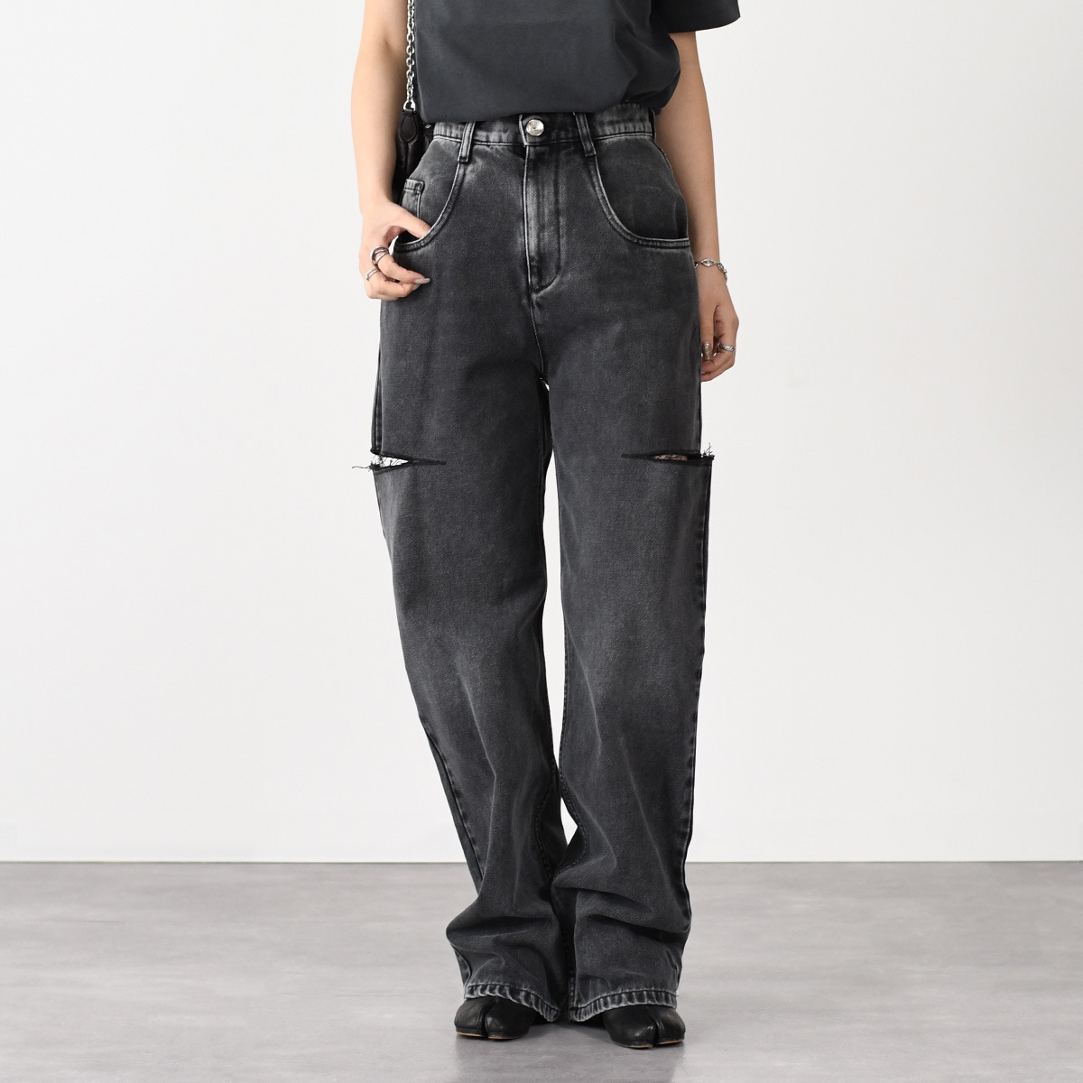 デニム ボトム カットアウトジーンズ S51LA0051 S30743 レディース ブラック ハイウエスト テーパードレッグ