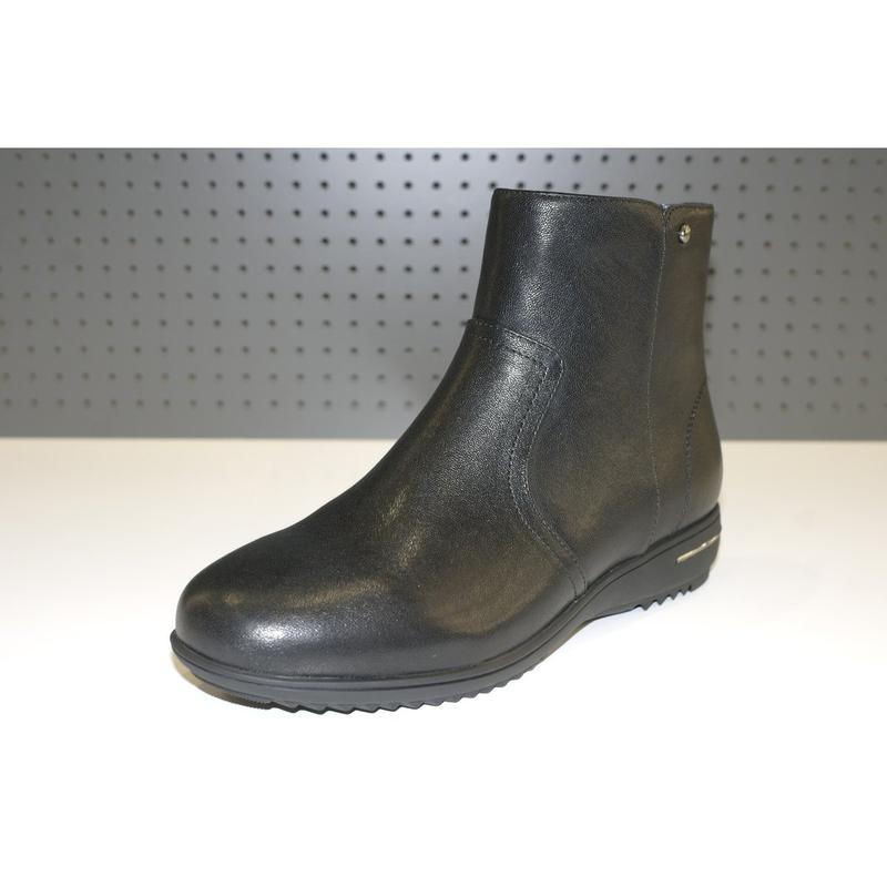 女性用ベーシックアンクルブーツ 112446005ER 18,323円