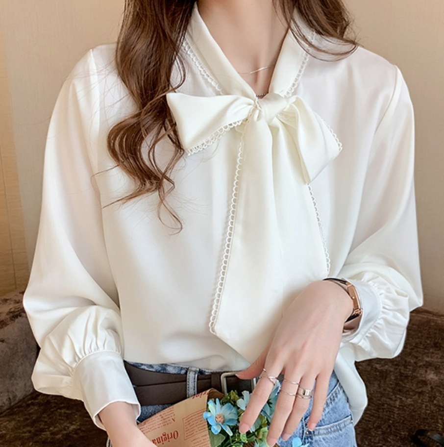 トップス デート かわいい 大人可愛い きれいめ シンプル カジュアル 大人 上品 おしゃれ お洒落 ボウタイ リボン オフィス　通勤 通学 無地 ホワイト ブルー 韓国 モテ コーデ ２XL XL