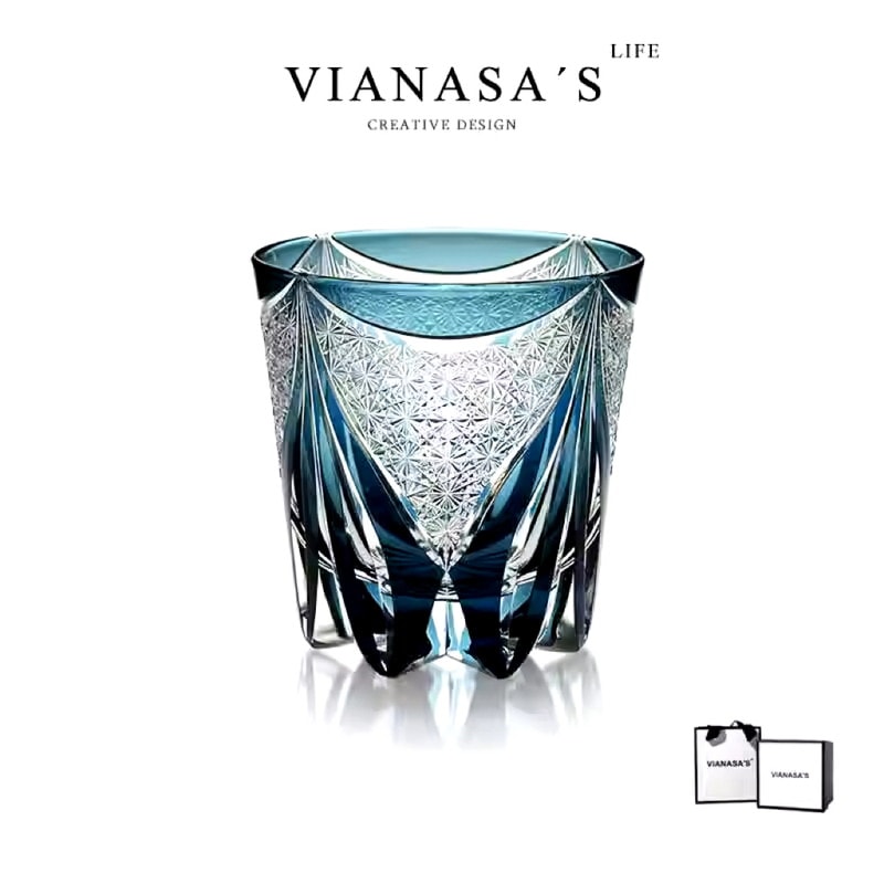 切子手彫りガラス 純青 澄んだ湖の青 ウイスキー ワイングラス 記念品 父 母 上司 日本酒 ビア お祝い 記念品 クリスマス 新年 ギフト 高級感