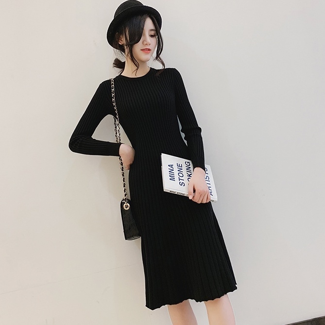 ワンピース ミディアム丈ワンピース ニットワンピース 長袖 ラウンドネック ニット かわいい 大人可愛い きれいめ シンプル 上品 おしゃれ 大人女子 こなれ感 きちんと 個性的 主役級 存在感