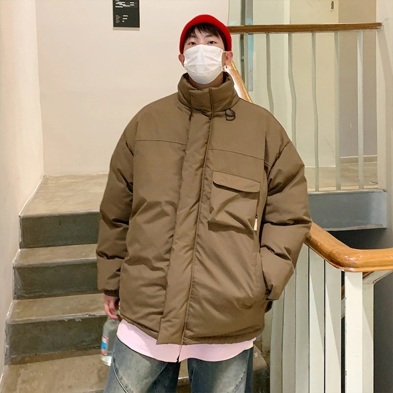 冬の新しい綿入れの男性用コートの男性用トレンドスタンドカラーの純色保温綿入れ