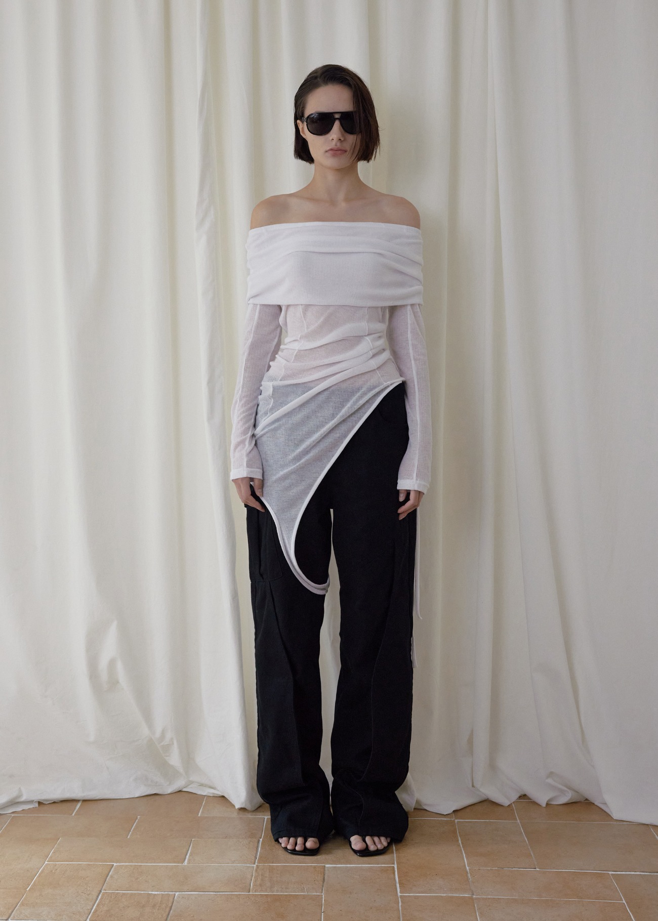 【bohemseo】 [3RD] TWO-WAY OFFSHOULDER TOP, WHITE 正規品