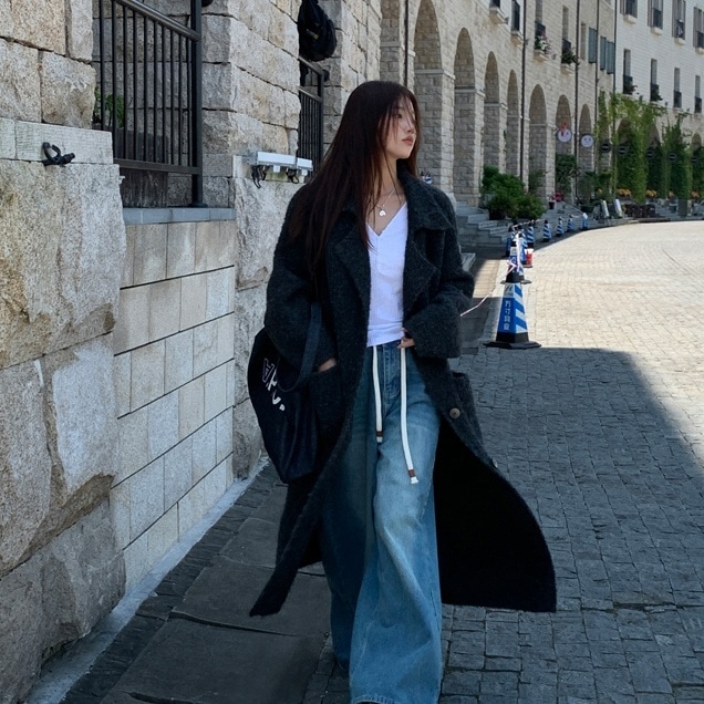 アウター コート ロングコート 長袖 襟付き 前開き ボタン ロング丈 ポケット かわいい 大人可愛い きれいめ シンプル 上品 おしゃれ かっこいい カジュアル レトロ こなれ感 個性的 主役級