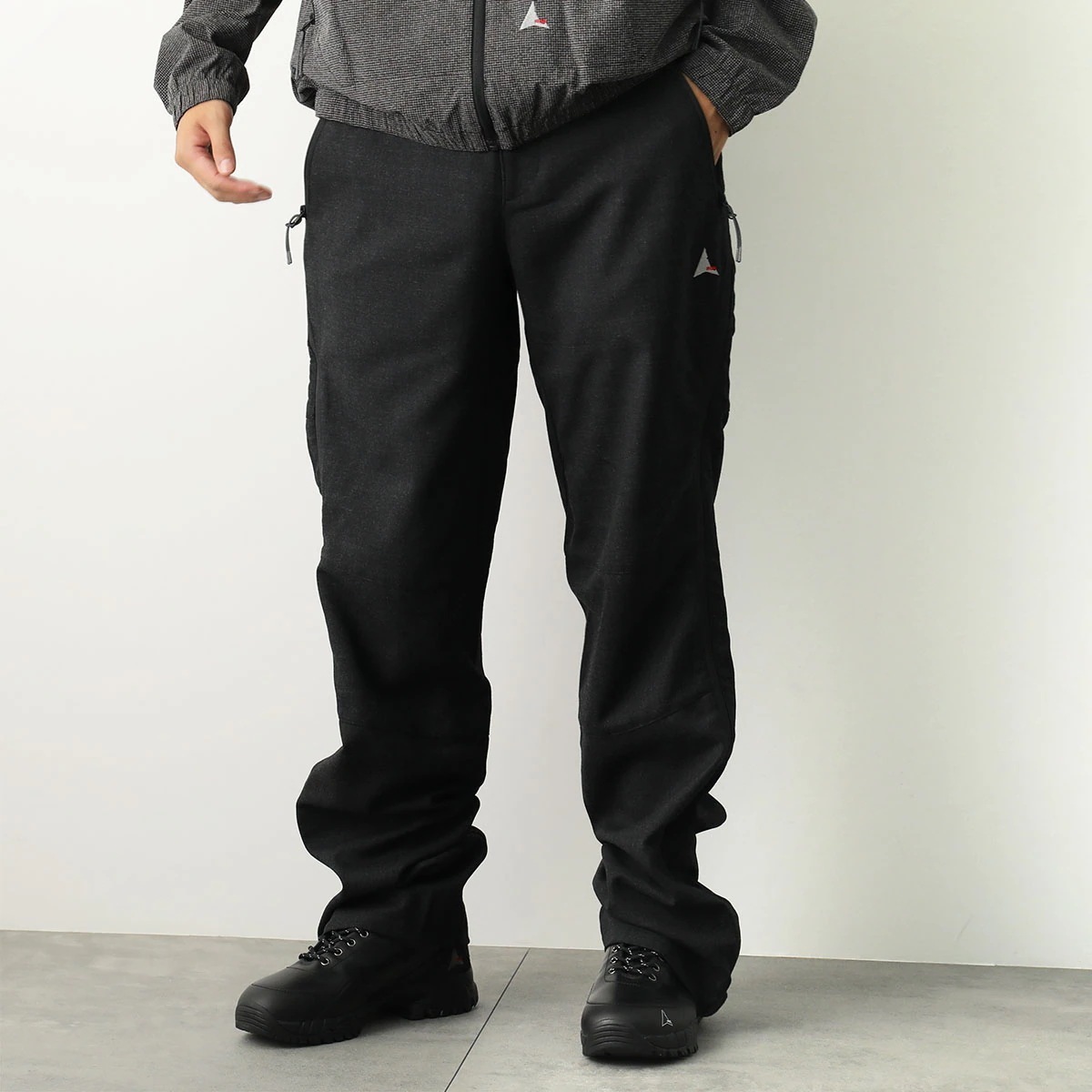ROA ロア ZIPパンツ Y ZIP WOOL PANTS RBMW0529FA349 メンズ ウール ロゴ刺繍 サイドジップ ボトムス ANT0001/Anthracite 【ts】 33,671円