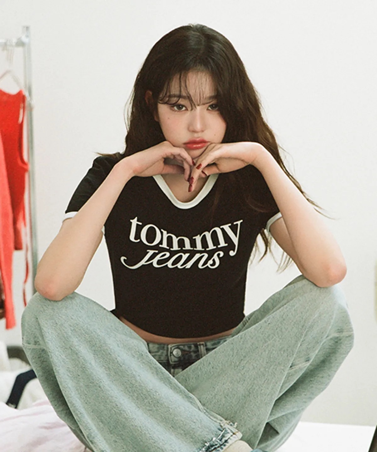 [IVE チャン·ウォニョン モデル着用] スリム リンガー 女性 半袖 Tシャツ 韓国の人気ファッションブランド