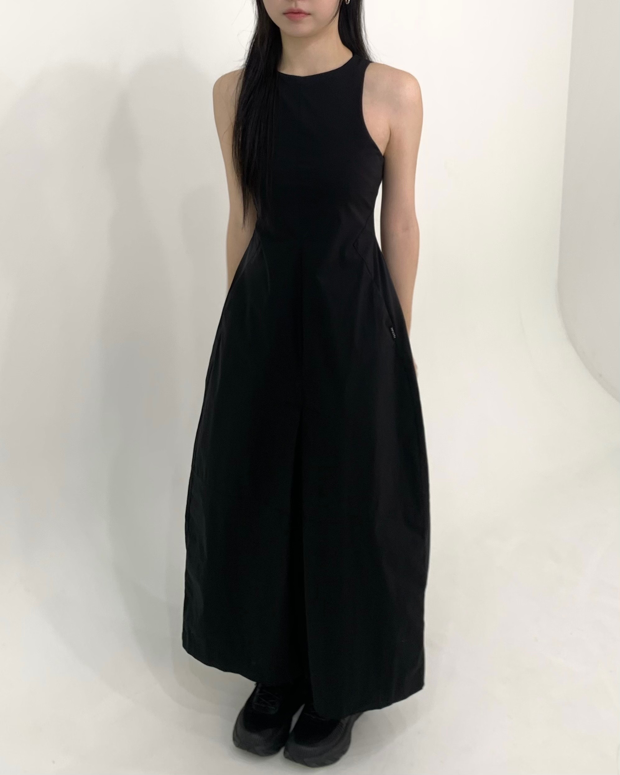 [antuckit] マキシ スリーブレス ホルター 相槌 ドレス ロング ワンピース