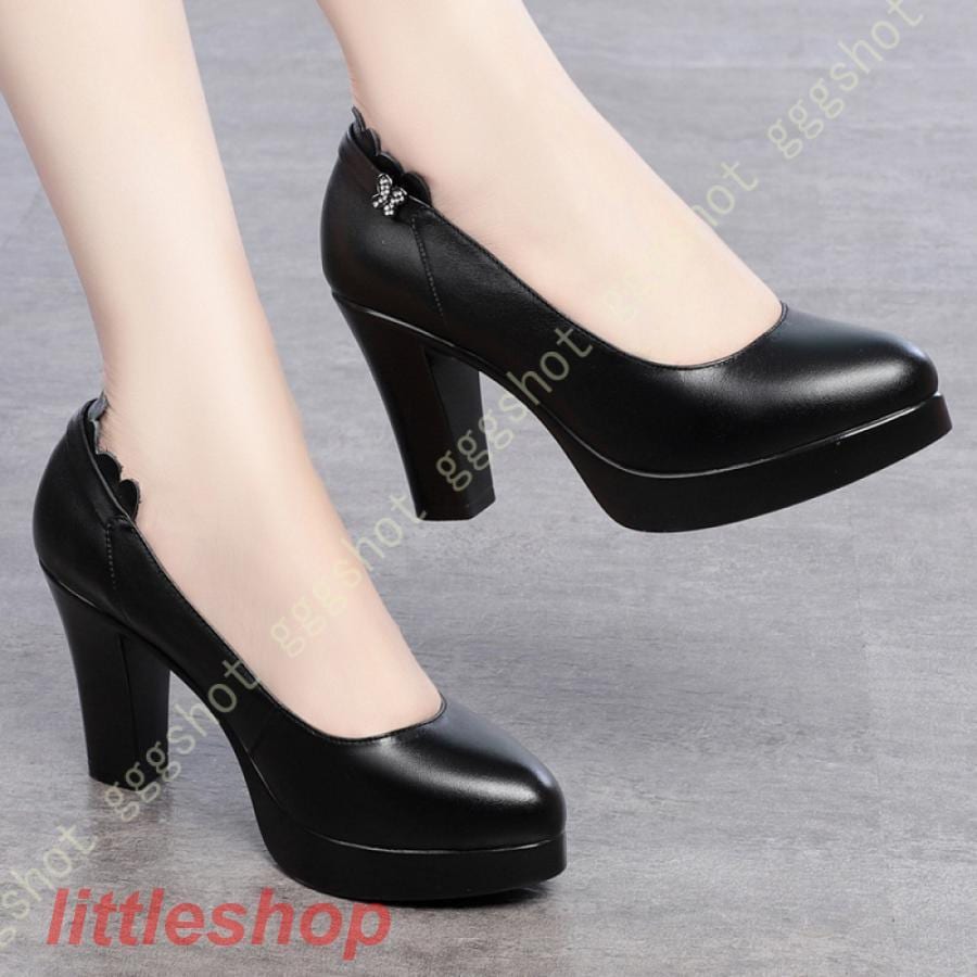 超人気,大特価 グリッター パンプス チャンキーヒール 大きいサイズ 小さいサイズ ポインテッドトゥ 光沢感 ファッション 美脚 甲浅 ハイヒール 通勤 大人 レディース