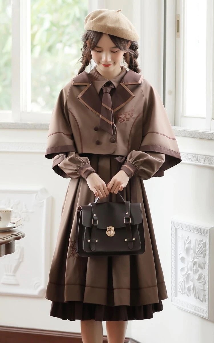 レトロな魔法の城のドレスの女性の秋と冬のカレッジ スタイルのガール フレンド ドレス シャツ スカート ケープ スーツ スカート