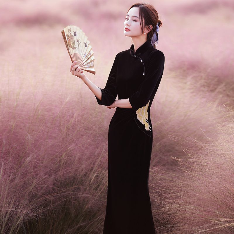 黒のチャイナドレス 2025 改良された若いドレスのドレスの気質の長い秋のベルベットの女性 母の日 母の日-0008766