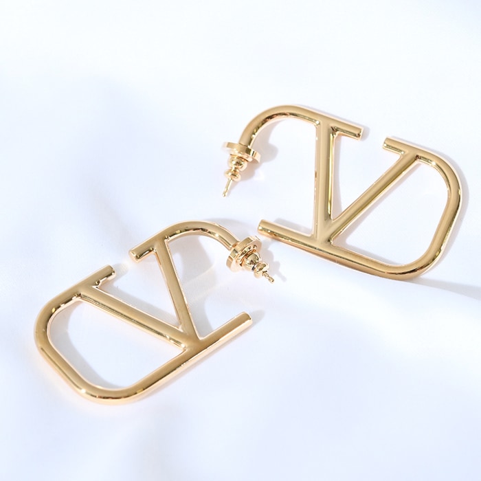 ピアス アクセサリー WJ0F96 MET バレンチノ シグネチャー シンプル メタル 両耳 レディース ロゴ ギフト 人気