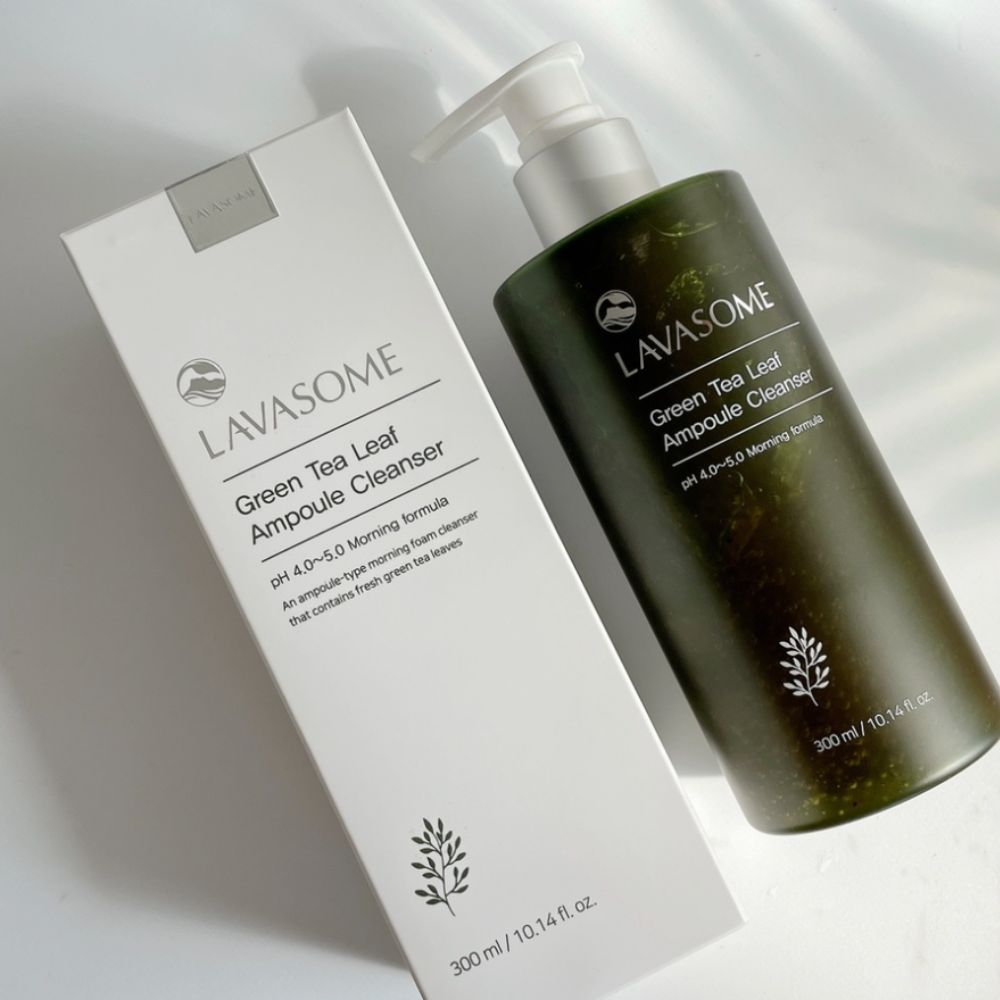 [エマ] 緑茶アンプル洗顔 300ml / 非イオン性で低刺激 緑茶葉 アラトイン スベリヒユエキス ドクダミ / 低刺激な天然洗浄成分 / 弱酸性ソープ / 生緑茶葉 / 抗酸化作用や鎮静