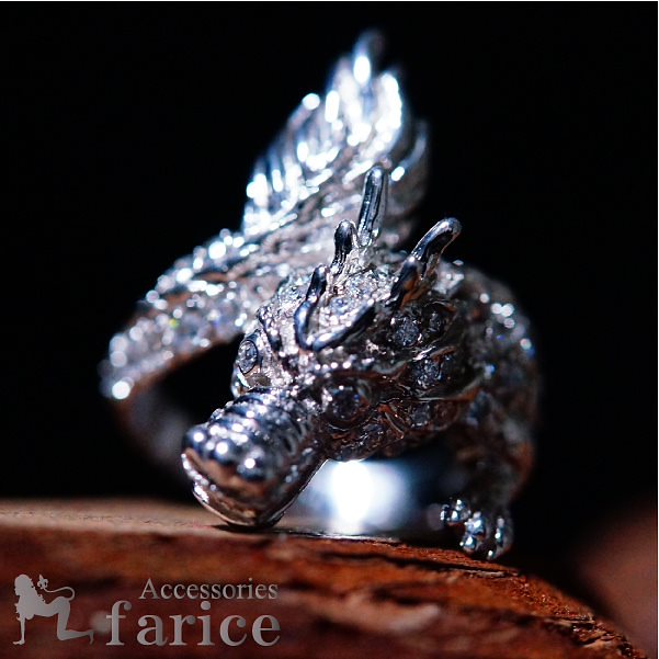 クリアキュービックジルコニア装飾 シャイニングドラゴン ホワイトロジウムコーティング メンズ シルバーリング 10,350円