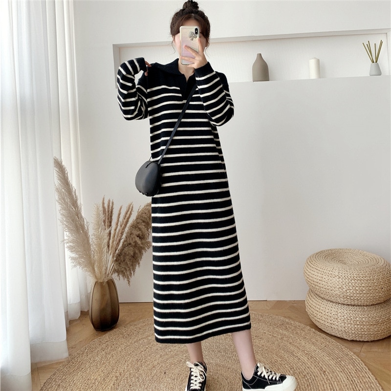 秋と冬の新しいストライプの襟のストレート セーター スカート オーバーニー ニット ドレスの女性