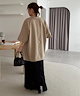 ライトベージュ