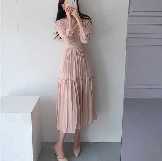 ワンピース フレアワンピース ティアードワンピース 膝下 ミモレ ミモレ丈 袖あり 長袖 ラウンドネック フレア セミフレア 大人可愛い きれいめ シンプル 大人 上品 おしゃれ お洒落