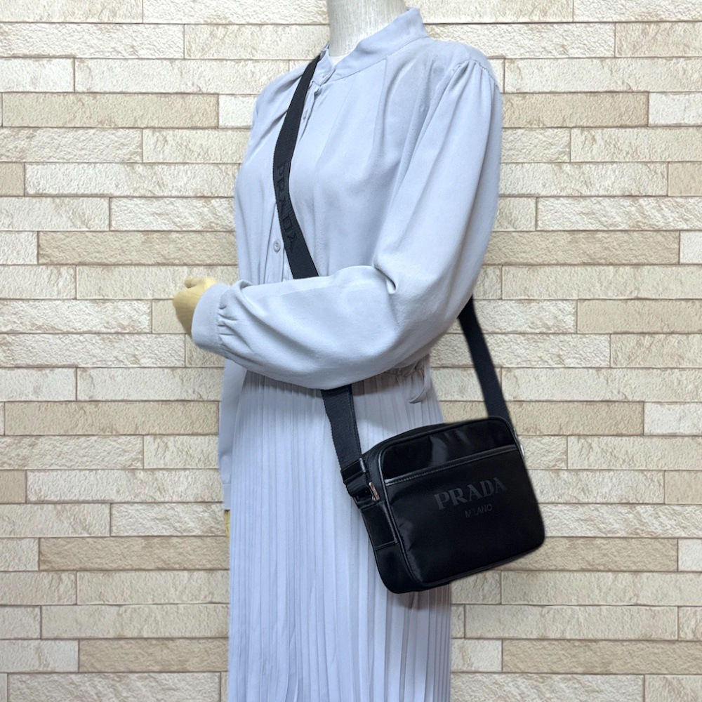プラダ ショルダーバッグ ナイロン 2VH144 ブラック PRADA 中古 美品