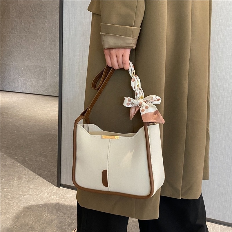 トートバッグ 大容量 レディース バッグ 2025 新作 おしゃれ ショルダーバッグ ニッチデザイン 通勤 ハンドバッグ 母の日 バックパック