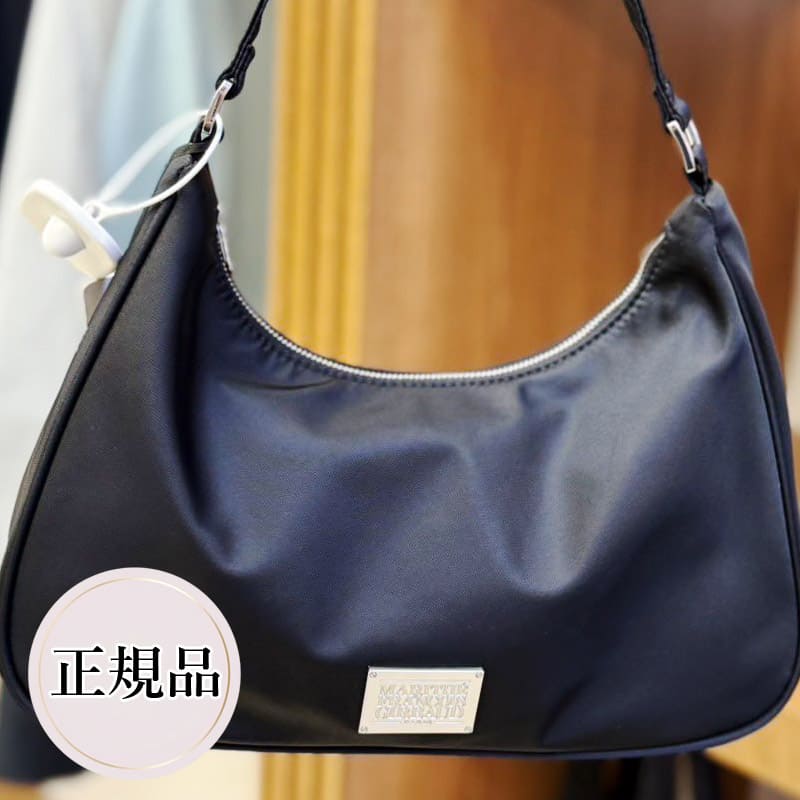 CLASSIC LOGO HOBO ショルダーバッグ ホーボーバッグ 韓国ファッション 2025 SS