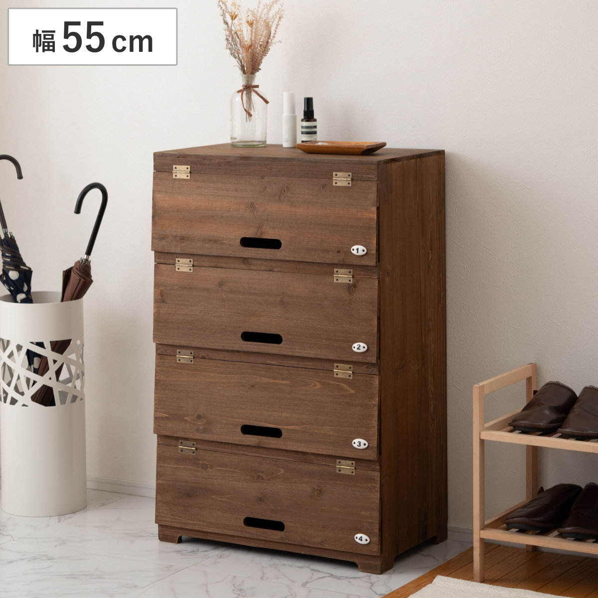シューズラック 4段 ワイド 木製 幅55cm シューズケース シューズボックス 下駄箱 スリム 靴収納 レトロ調 フラップ扉 収納 ラック 玄関収納 収納棚 靴 靴入れ 杉 キャビネット
