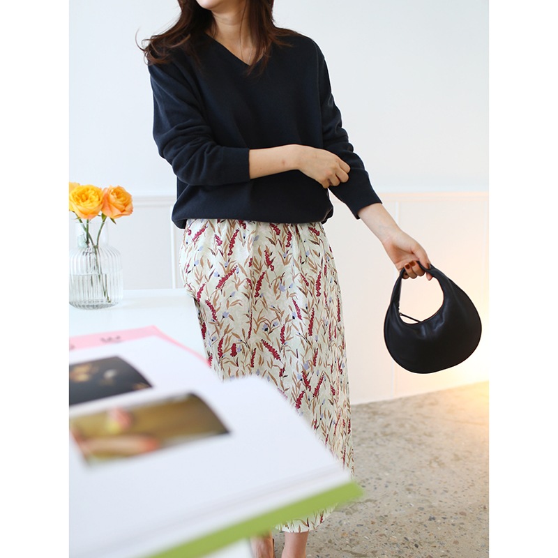 カシミア10 Vネックスセーター（ダークグレー)