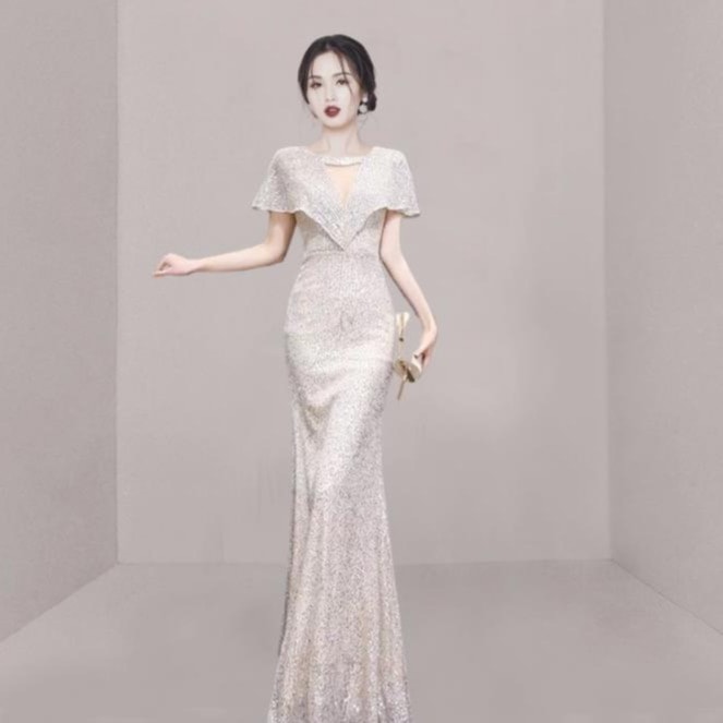 パーティードレス 卒業式ドレス ミディアムドレス 入学式 通気性 結婚式ドレス フィッシュテールイブニングドレス女性用新作宴会用エレガントな雰囲気司会者向けニッチなスタイルシャンパン色