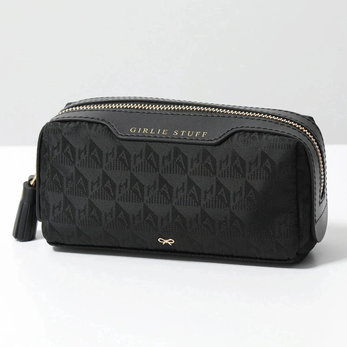 ANYA HINDMARCH アニヤハインドマーチ ポーチ Girlie Stuff ガーリー スタッフ 180535 レディース ナイロン×レザー 小物入れ 16,024円