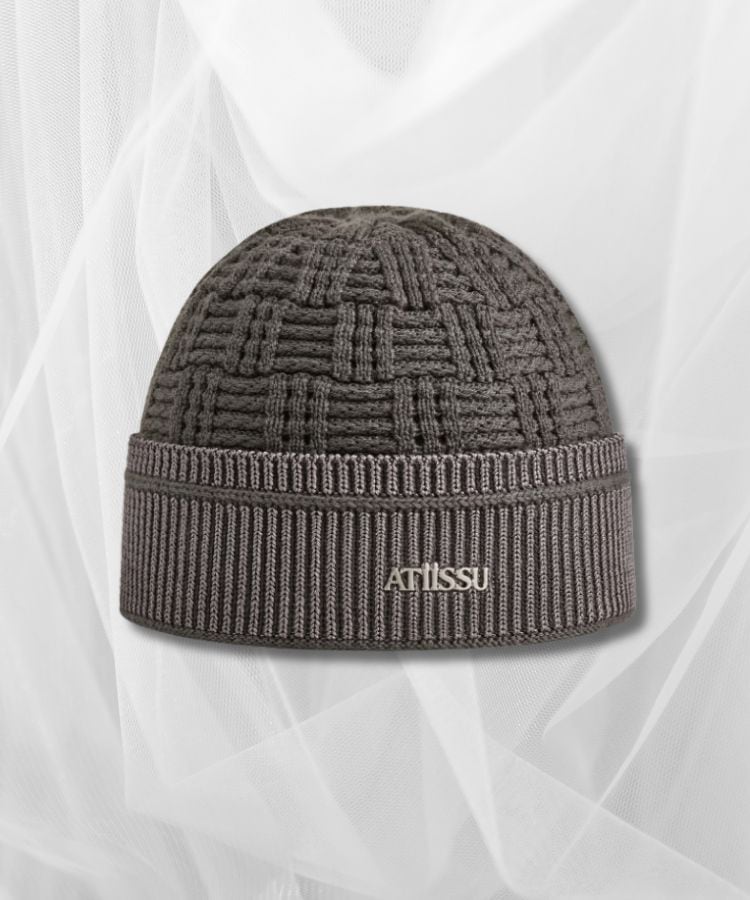 Qoo10 ATiissu ADELE BEANIE ロゴ ニット帽