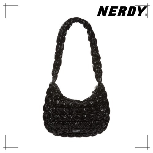 NERDY 公式正規品 グロッシー クラウド キルティングバック ミディアム (Black) 韓国ファッション