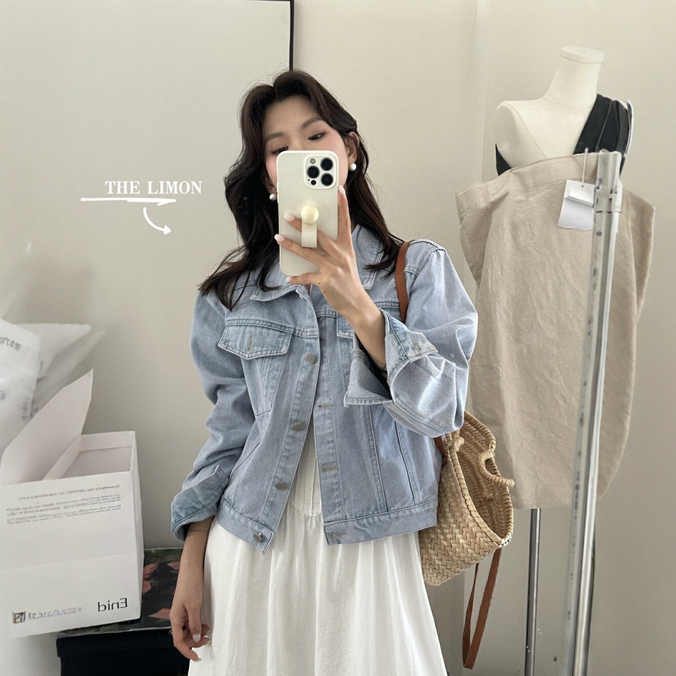 リモンレモングリーンティー早春女性用の新しいレトロライトブルーデニムジャケットルーズスリムショートジャケット