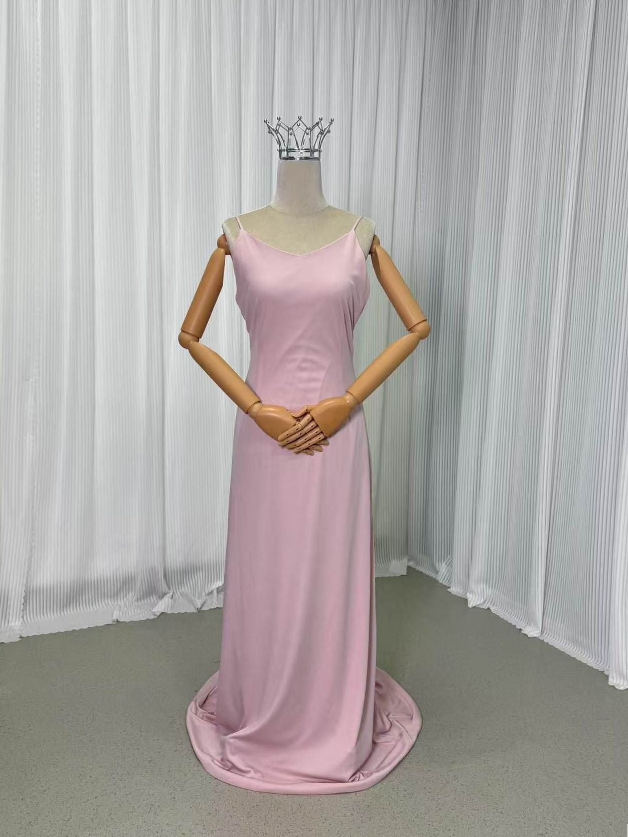 パーティードレス ピンク キャミソール クレープ生地 スレンダーライン 二次会