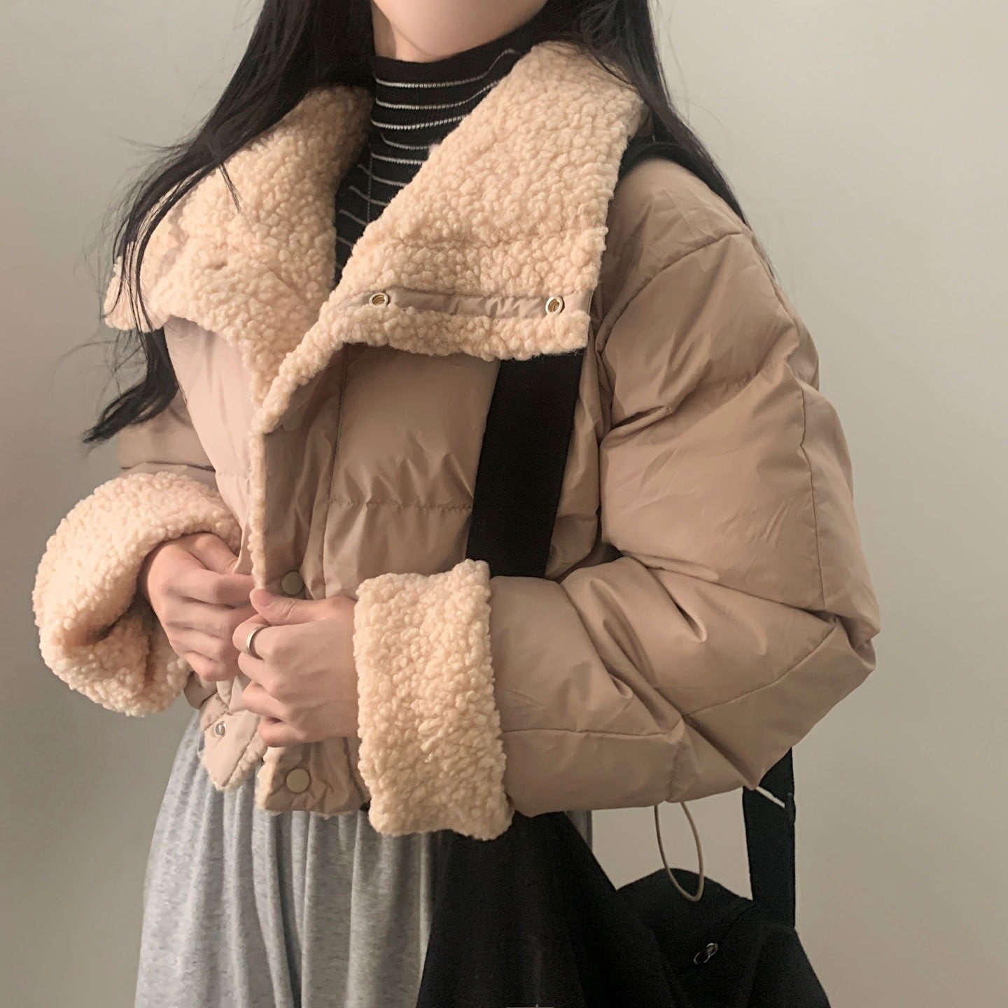 の新作 ラムウールコート レディース中綿ジャケット ショートカラー 快適で暖かい 厚手リバーシブル アウター