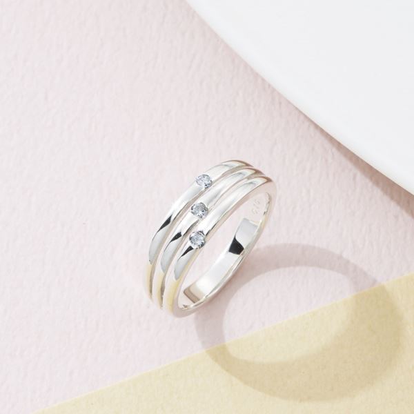 絶妙なデザイン / シルバーダイヤモンドファッションリング ウルティマ 15号 指輪 日本製 CHR1946DIA ギフトセット