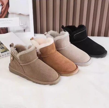 女性用スノーブーツ2025冬新スタイルファー一体型ベルベット厚く暖かい雪綿靴ショートブーツ