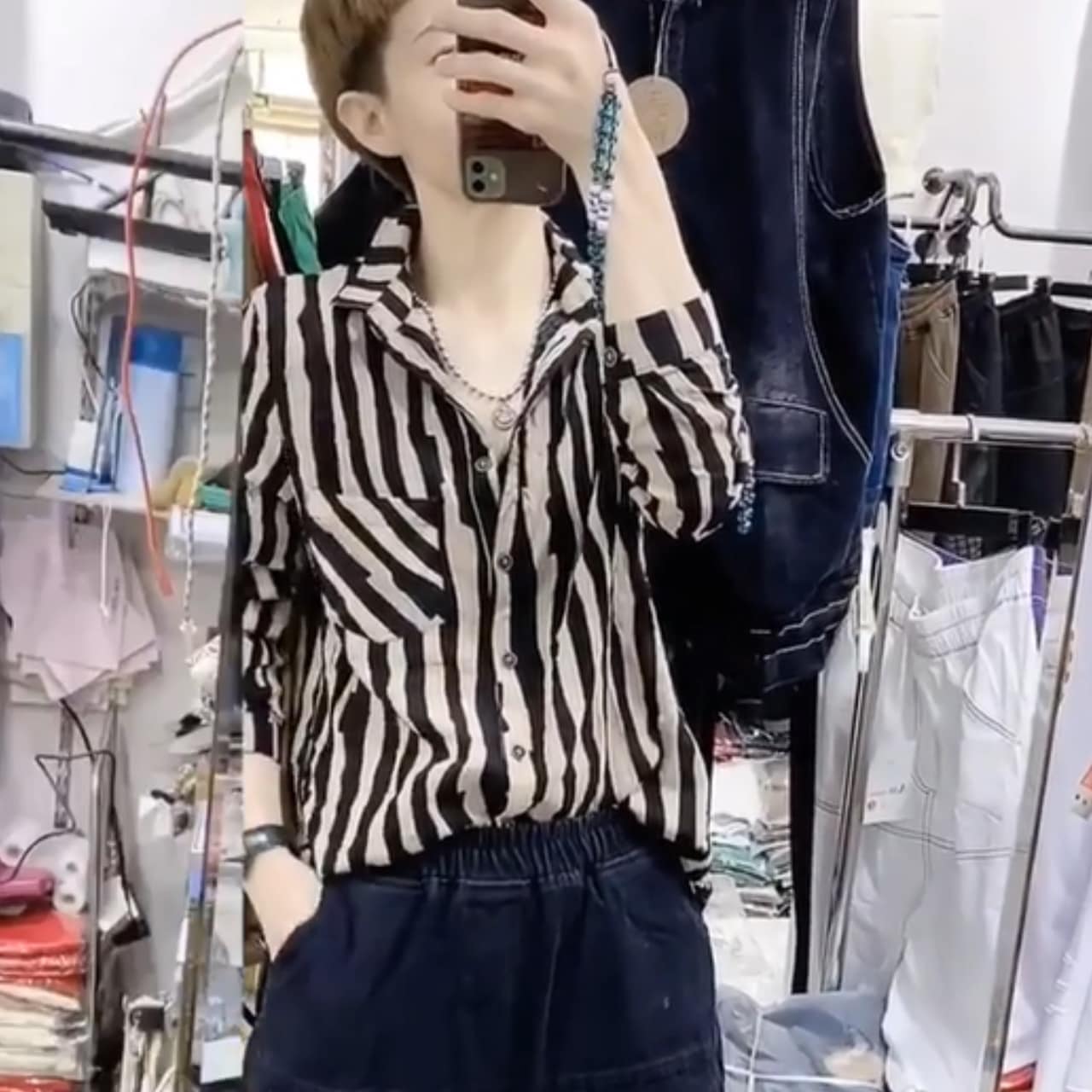 トップス シャツ レディース 袖あり 襟あり 長袖 ストレート 単列マルチボタン ボタン セクシー かわいい 大人可愛い きれいめ 大人 おしゃれ お洒落 大人女子 こなれ感 上品 エレガント