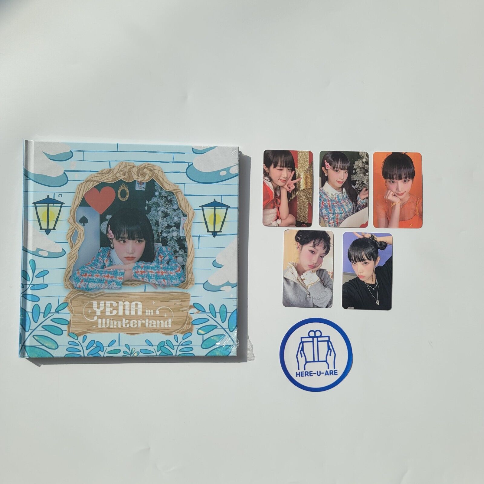 Choi Yena photobook Yena in winterland fairy tale photobook MD + 5ea photocard izone チェイェナ