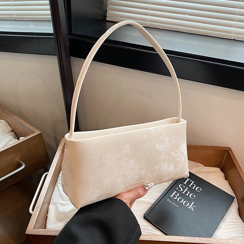 【超お得1つ買うと10個もらえる】メガ割ショルダーバッグ 新しい中国女性カジュアルショッピングショルダー脇の下バッグ通勤クロスボディバッグ